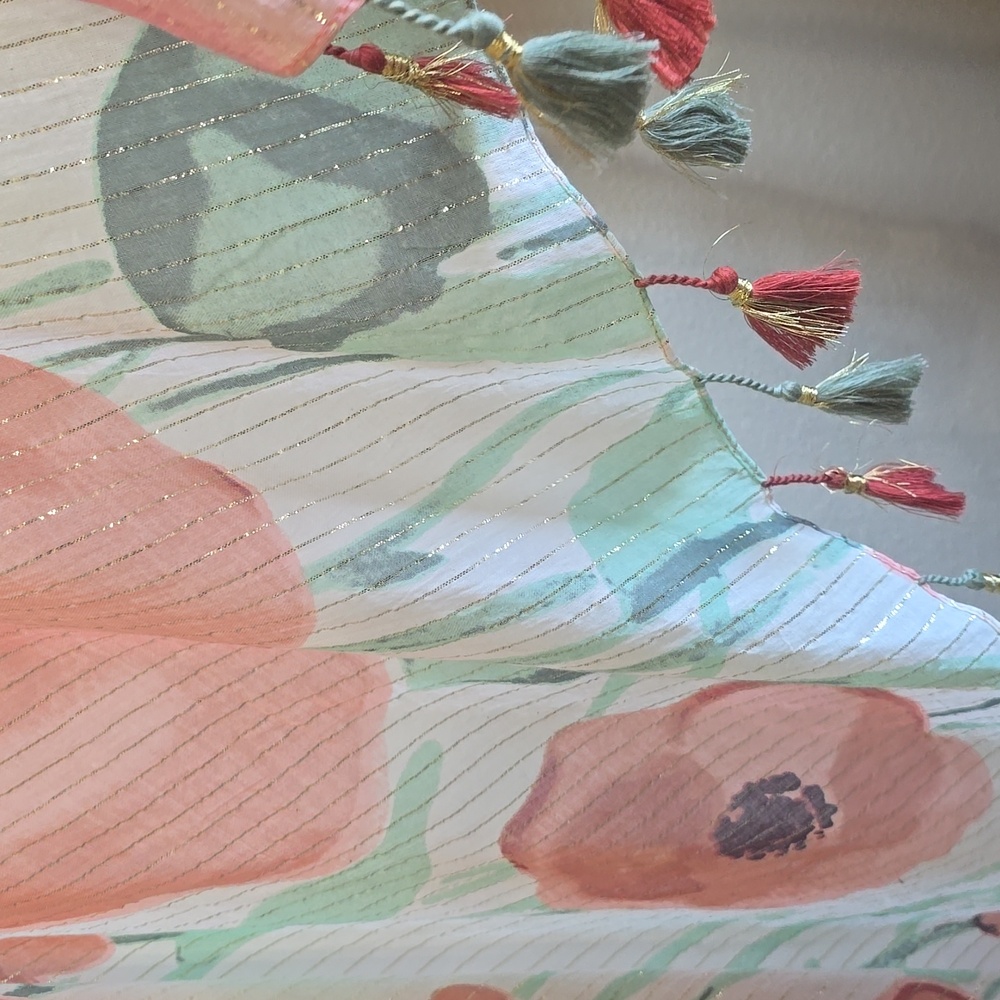 NWOT Aratta Floral Patteren Shawl - Picture 5 of 5